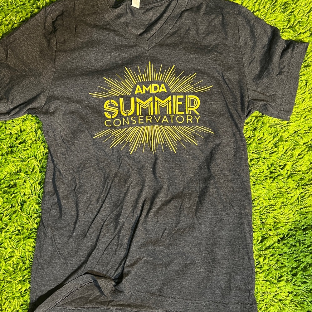 Graphic tee